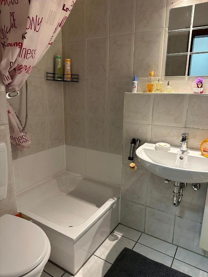 Jasmin'S Apartment Krefeld Ngoại thất bức ảnh